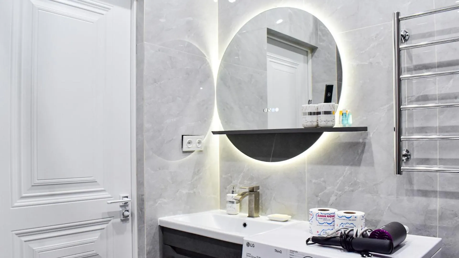 2 Комнатная Кв Жк Еверест Almaty Apartment